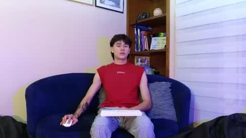Derek online show from 06-10-26, 01:28