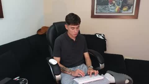 Derek online show from 07-03-26, 09:21