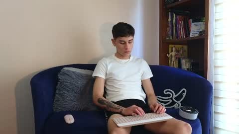 Derek online show from 07-05-26, 09:11