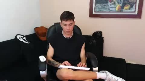 Derek online show from 07-10-26, 10:34
