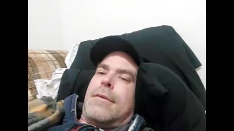 Snapshot of derf007 chatting on 01-16-25, 01:36 derf007 online show from 01-16-25, 01:36
