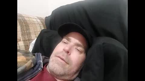 Snapshot of derf007 chatting on 01-17-25, 02:50 derf007 online show from 01-17-25, 02:50