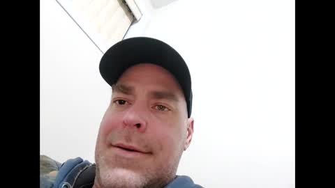 Snapshot of derf007 chatting on 02-22-25, 02:39 derf007 online show from 02-22-25, 02:39