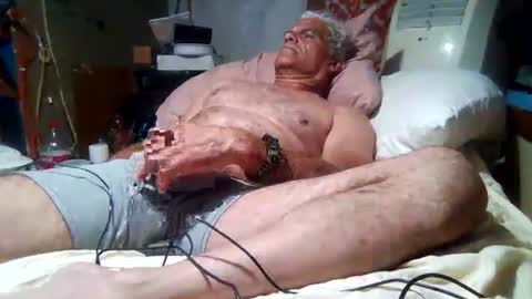 derick1961 online show from 05-22-26, 08:21