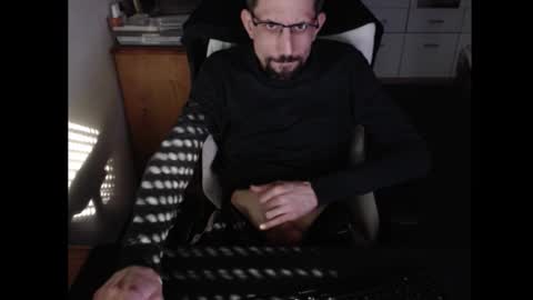 dermattes online show from 03-01-26, 01:35