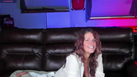 Snapshot of derrick_and_brittany chatting on 01-18-25, 05:48 Derrick 52 and Brittany 50 online show from 01-18-25, 05:48