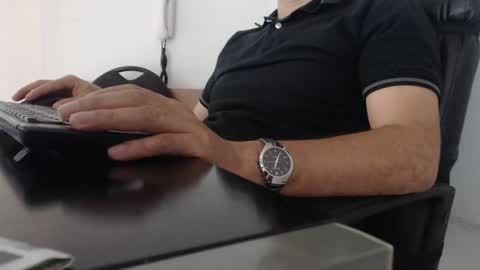 Snapshot of derrik_ chatting on 12-09-24, 05:41 online show from 12-09-24, 05:41