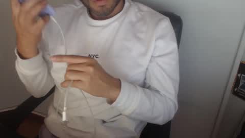     online show from 01-12-26, 03:28