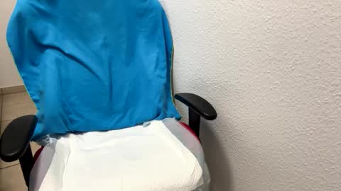 Snapshot of dertom_xxx chatting on 03-13-26, 04:02 Tom online show from 03-13-26, 04:02