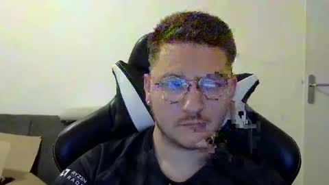 Snapshot of dervechi chatting on 10-04-25, 11:19 dervechi online show from 10-04-25, 11:19