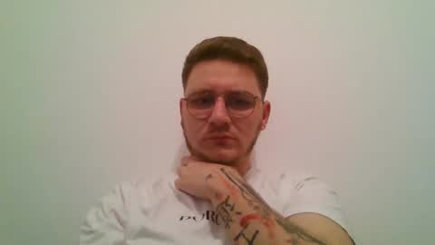 Snapshot of dervechi chatting on 12-14-25, 11:42 dervechi online show from 12-14-25, 11:42