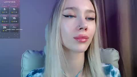 Snapshot of des_ch chatting on 11-07-25, 05:13 Ari online show from 11-07-25, 05:13