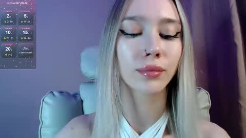 Snapshot of des_ch chatting on 11-20-25, 05:34 Ari online show from 11-20-25, 05:34