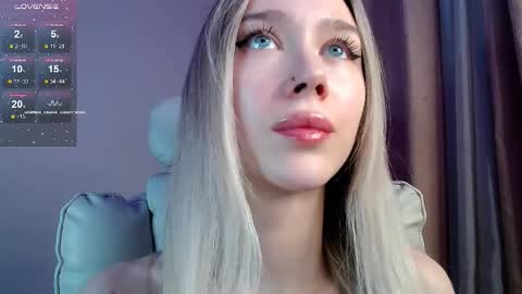 Snapshot of des_ch chatting on 11-23-25, 05:13 Ari online show from 11-23-25, 05:13