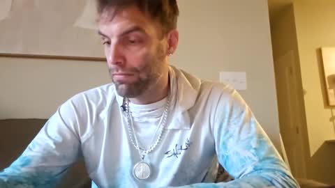 Tall and Handsome online show from 12-04-24, 08:29