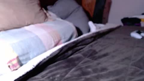 Snapshot of desertd0ng chatting on 12-22-25, 04:53 desertd0ng online show from 12-22-25, 04:53