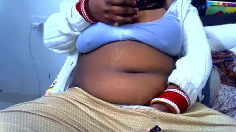 Snapshot of desi_punjabn chatting on 12-10-24, 06:22 simran online show from 12-10-24, 06:22
