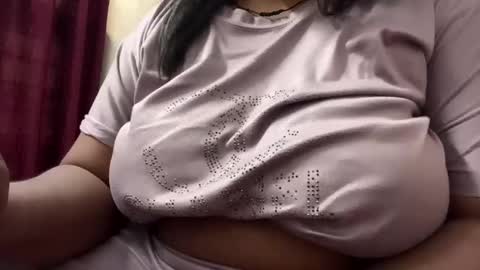 Snapshot of desi_punjabn chatting on 09-27-25, 03:33 simran online show from 09-27-25, 03:33