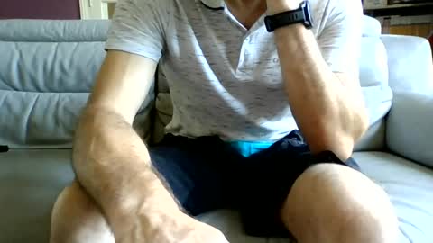 Mika online show from 06-26-26, 09:03