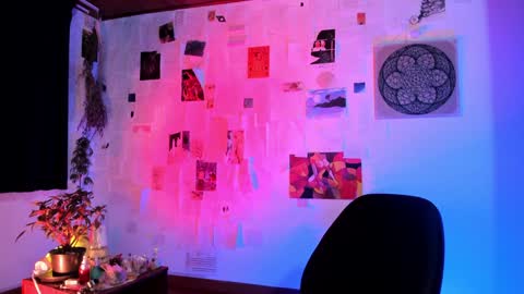 Desidias online show from 12-18-24, 04:20