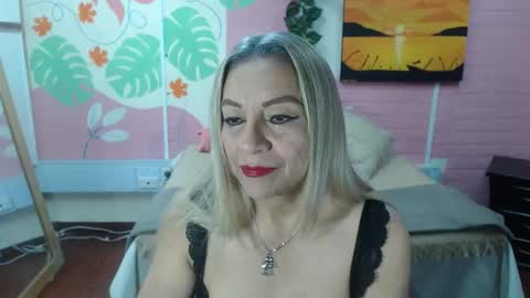 VALERIA online show from 11-01-25, 03:47