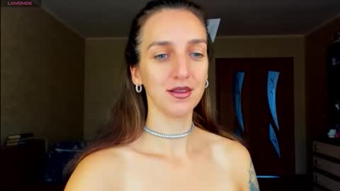 desired zoya online show from 09-25-25, 05:22