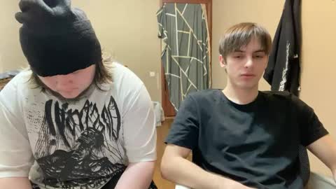 Snapshot of desiredude9 chatting on 03-22-26, 05:49 desiredude9 online show from 03-22-26, 05:49