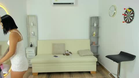 JASMINE  - DARWIN - MEGAN - JUANCA online show from 05-11-26, 12:49