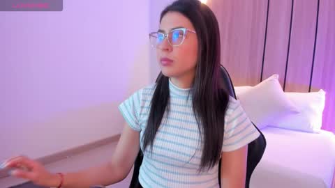 Snapshot of desireee_ chatting on 02-07-26, 12:20 desire online show from 02-07-26, 12:20