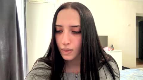 Kira online show from 05-23-26, 12:31