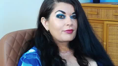 HellenMoon online show from 10-08-25, 05:49