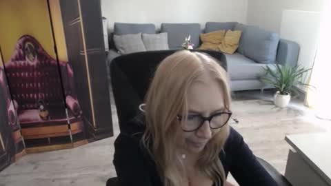 S O F I A online show from 03-26-26, 02:44