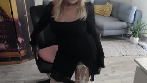 S O F I A online show from 04-11-26, 07:45