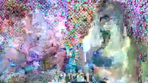 Snapshot of desiring4u chatting on 10-19-25, 11:16 Lovie online show from 10-19-25, 11:16