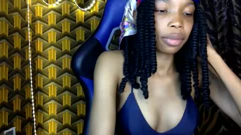 Deslimbody online show from 04-22-26, 06:49