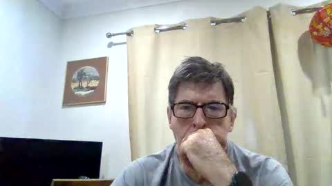 Snapshot of desmon1958 chatting on 02-01-26, 08:40 Desmon1958 online show from 02-01-26, 08:40