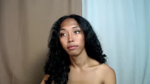 Snapshot of destinedprincess_xx chatting on 05-25-26, 05:57 jenny online show from 05-25-26, 05:57