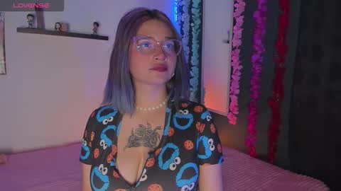 Dani online show from 11-25-25, 12:54