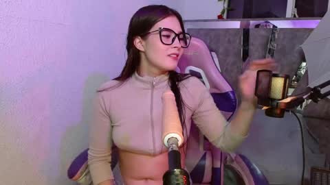 destinya_ online show from 05-25-26, 11:05