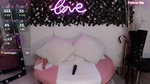 Destiny online show from 02-08-25, 03:21