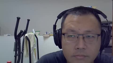 Snapshot of destroy1984 chatting on 09-09-25, 12:26 Destroy November 1984 online show from 09-09-25, 12:26