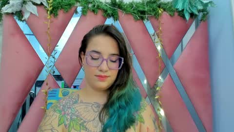 Deva Blue online show from 01-08-25, 07:13