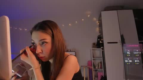 Snapshot of devaivy chatting on 01-18-26, 12:09 Deva online show from 01-18-26, 12:09