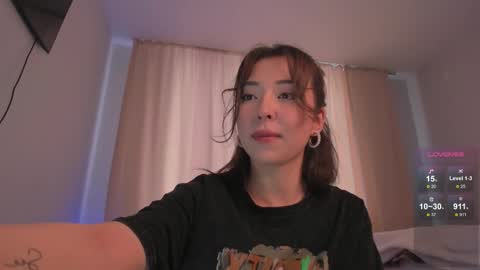 Snapshot of devaivy chatting on 02-25-26, 10:47 Deva online show from 02-25-26, 10:47