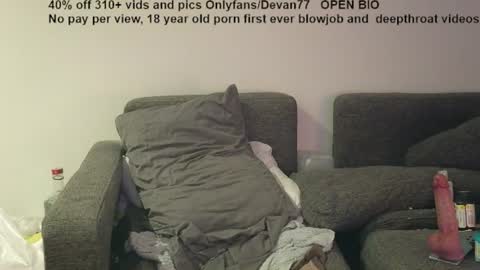 Snapshot of devantheplug chatting on 06-28-26, 07:47 Devan online show from 06-28-26, 07:47