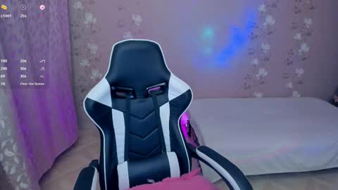 Snapshot of devil_mixie chatting on 03-25-26, 10:21 devil_mixie online show from 03-25-26, 10:21