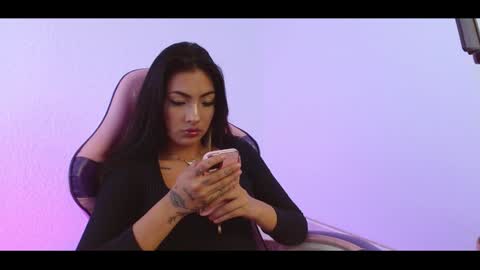 devilchlloe online show from 02-04-25, 10:24