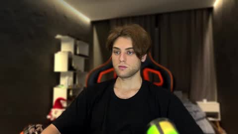 Snapshot of devilnut1 chatting on 11-10-25, 07:07 devilnut1 online show from 11-10-25, 07:07