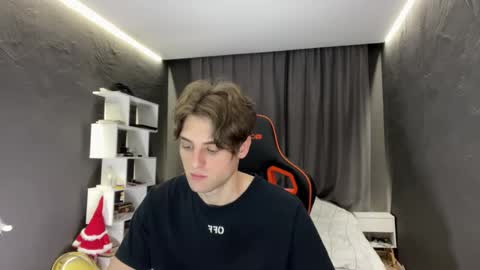 Snapshot of devilnut1 chatting on 11-22-25, 06:23 devilnut1 online show from 11-22-25, 06:23