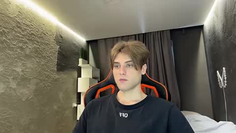 devilnut1 online show from 05-26-26, 04:52